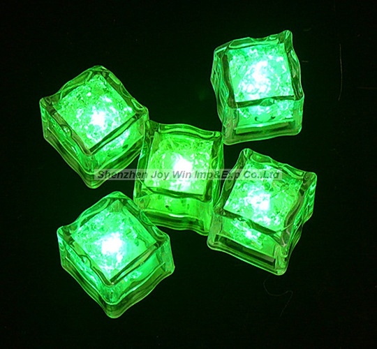 Promotional Colorful LED Ice Cube for Bar Decoration